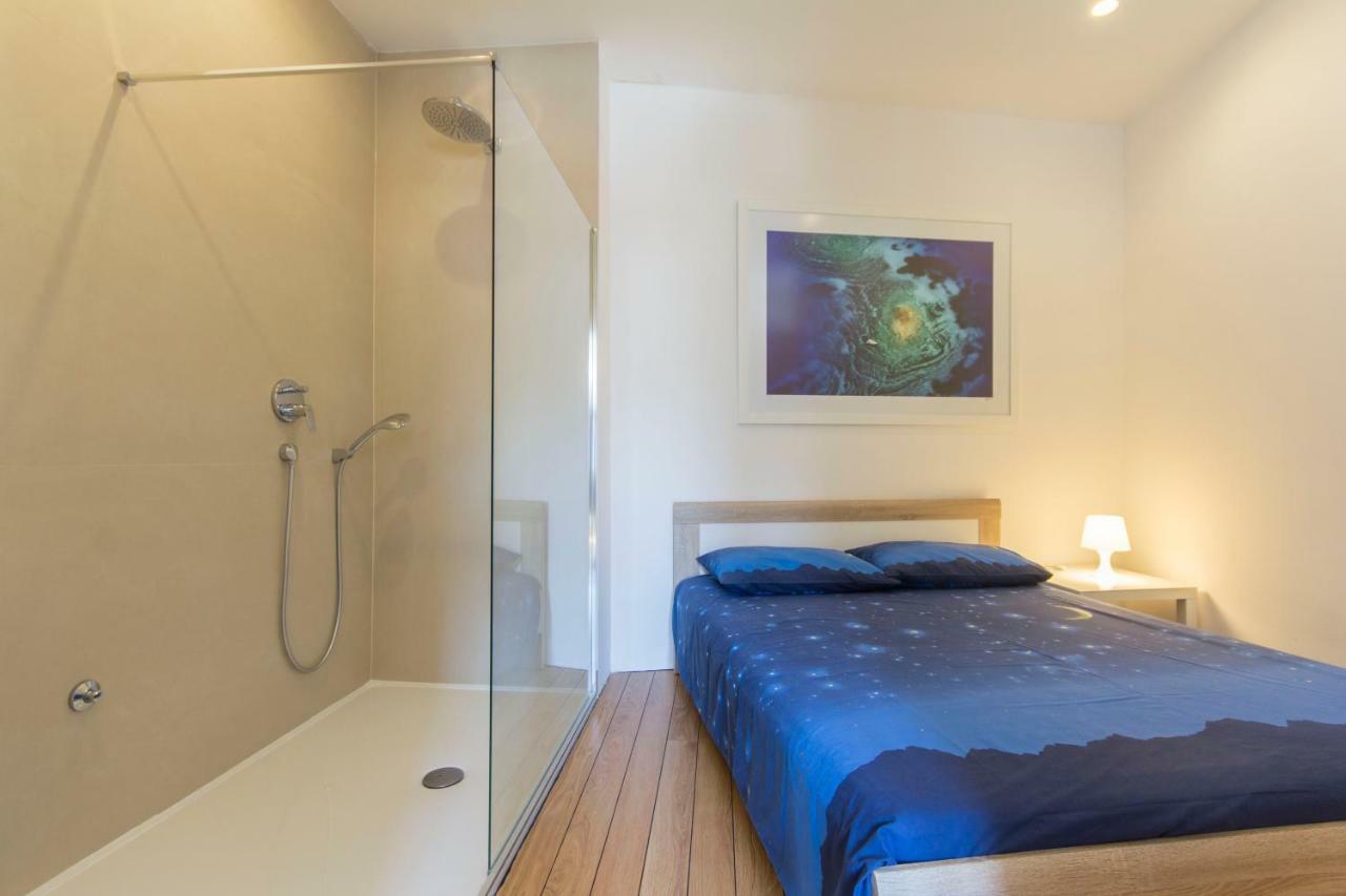 Appartment In Center With Parking Pula Exterior foto